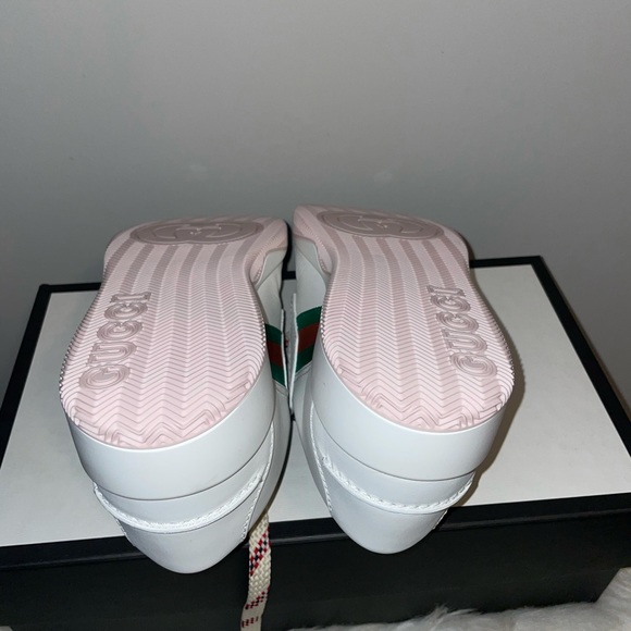 GUCCI Men Web Lace-Up Sneaker - Picture 5 of 5